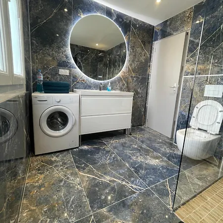 Agreable Maison De A 500 Metres De La Cite קרקסון