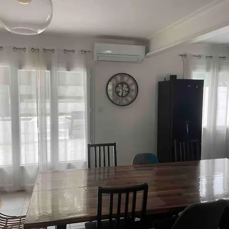 Agreable Maison De A 500 Metres De La Cite