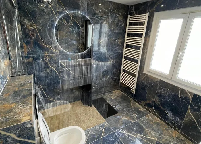 Agreable Maison De A 500 Metres De La Cite בית נופש