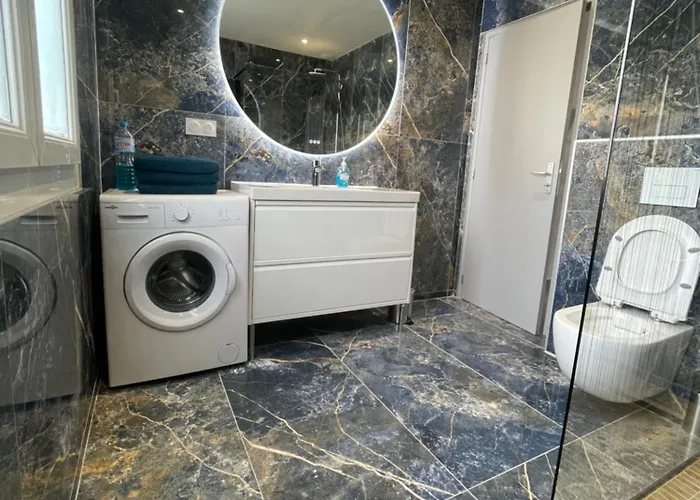 Agreable Maison De A 500 Metres De La Cite קרקסון