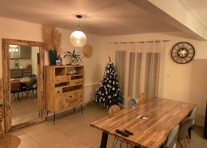 Agreable Maison De A 500 Metres De La Cite