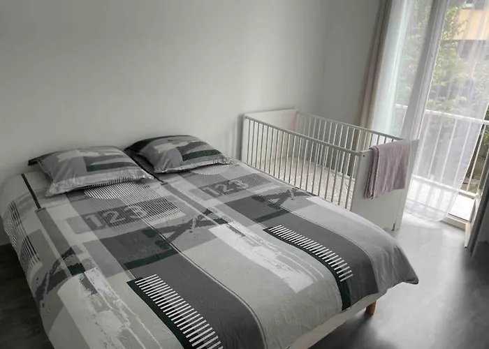 Agreable Maison De A 500 Metres De La Cite בית נופש