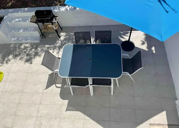 בית נופש Agreable Maison De A 500 Metres De La Cite קרקסון